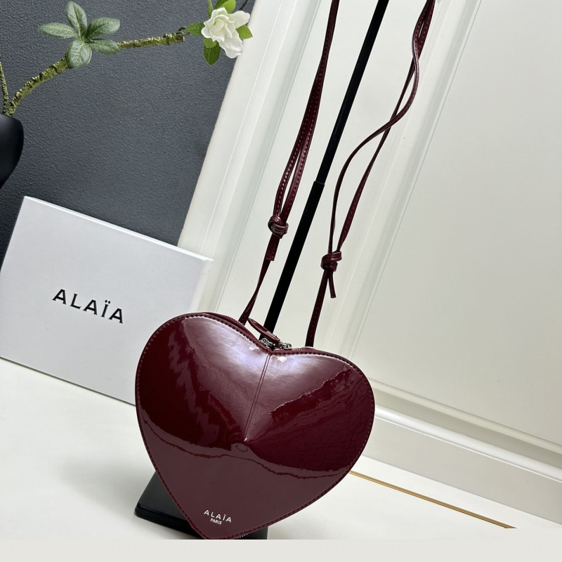 Alaia Round Bags